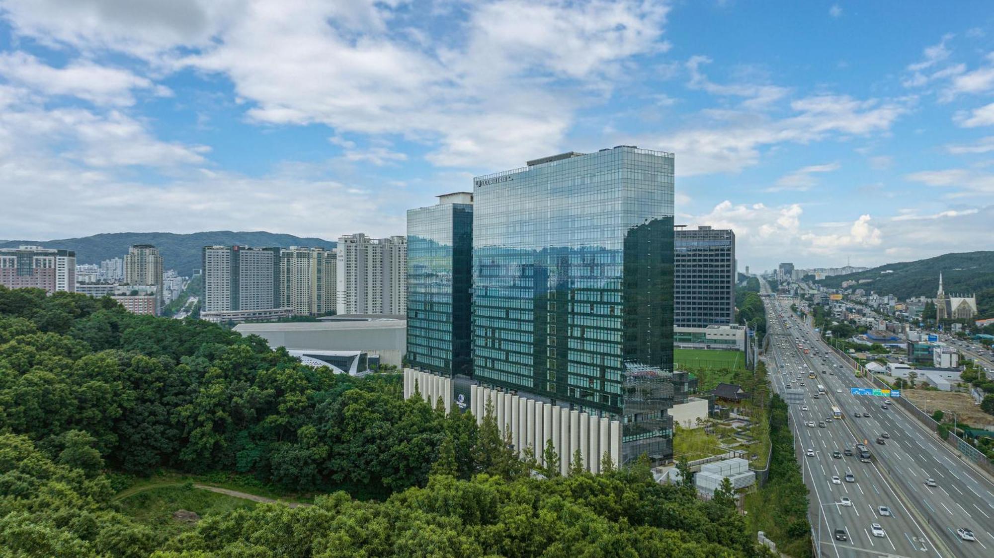 Doubletree By Hilton Seoul Pangyo Hotel Seongnam Bagian luar foto