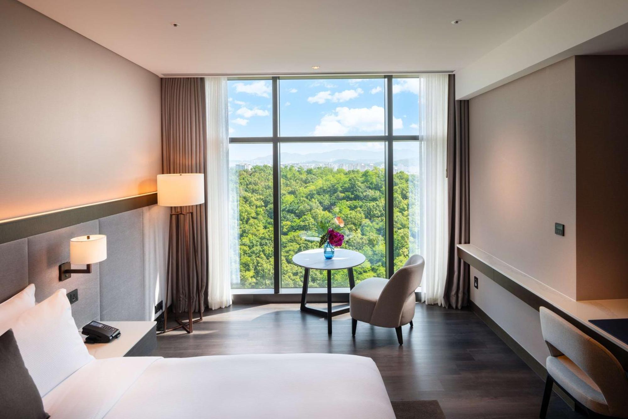 Doubletree By Hilton Seoul Pangyo Hotel Seongnam Bagian luar foto