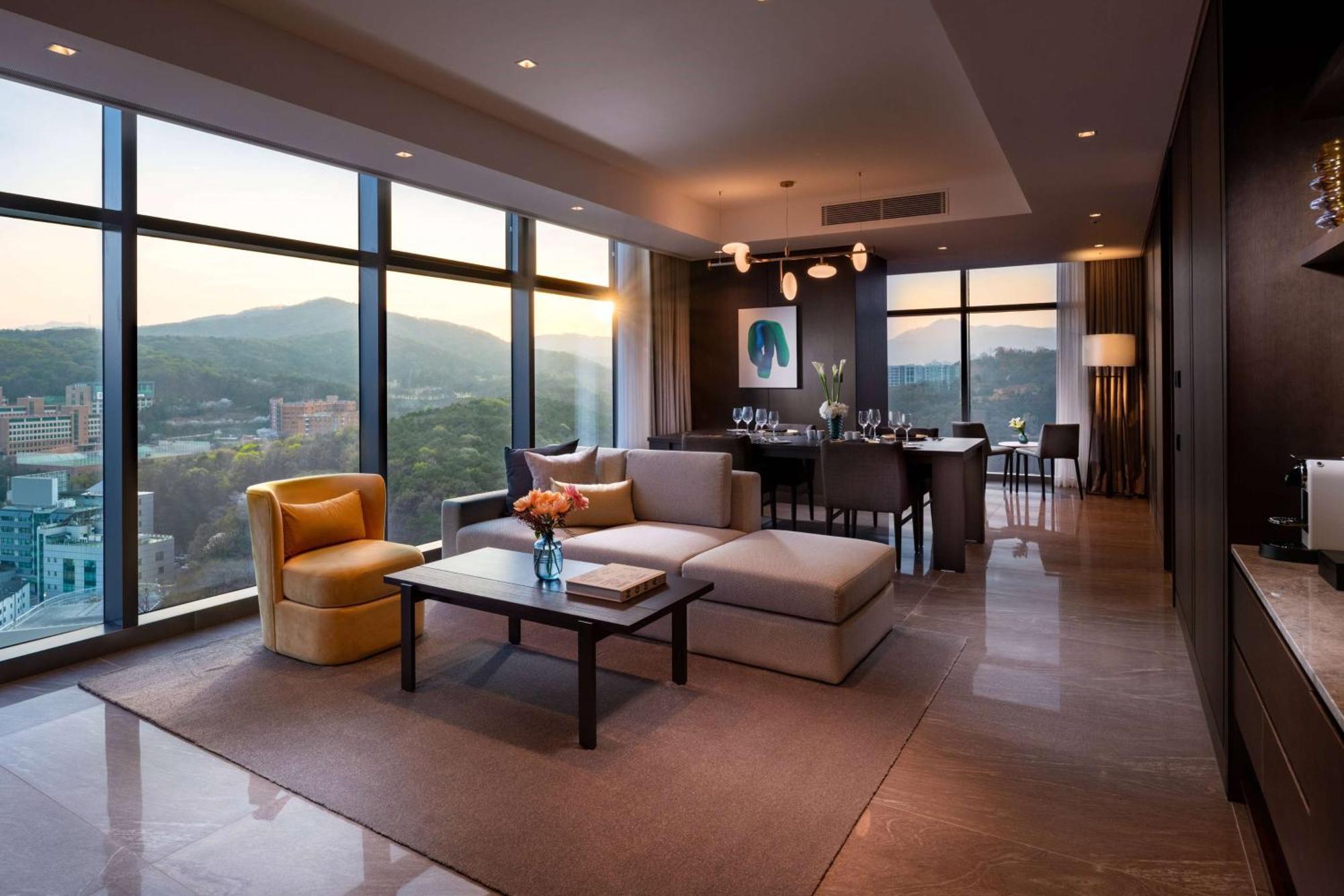 Doubletree By Hilton Seoul Pangyo Hotel Seongnam Bagian luar foto