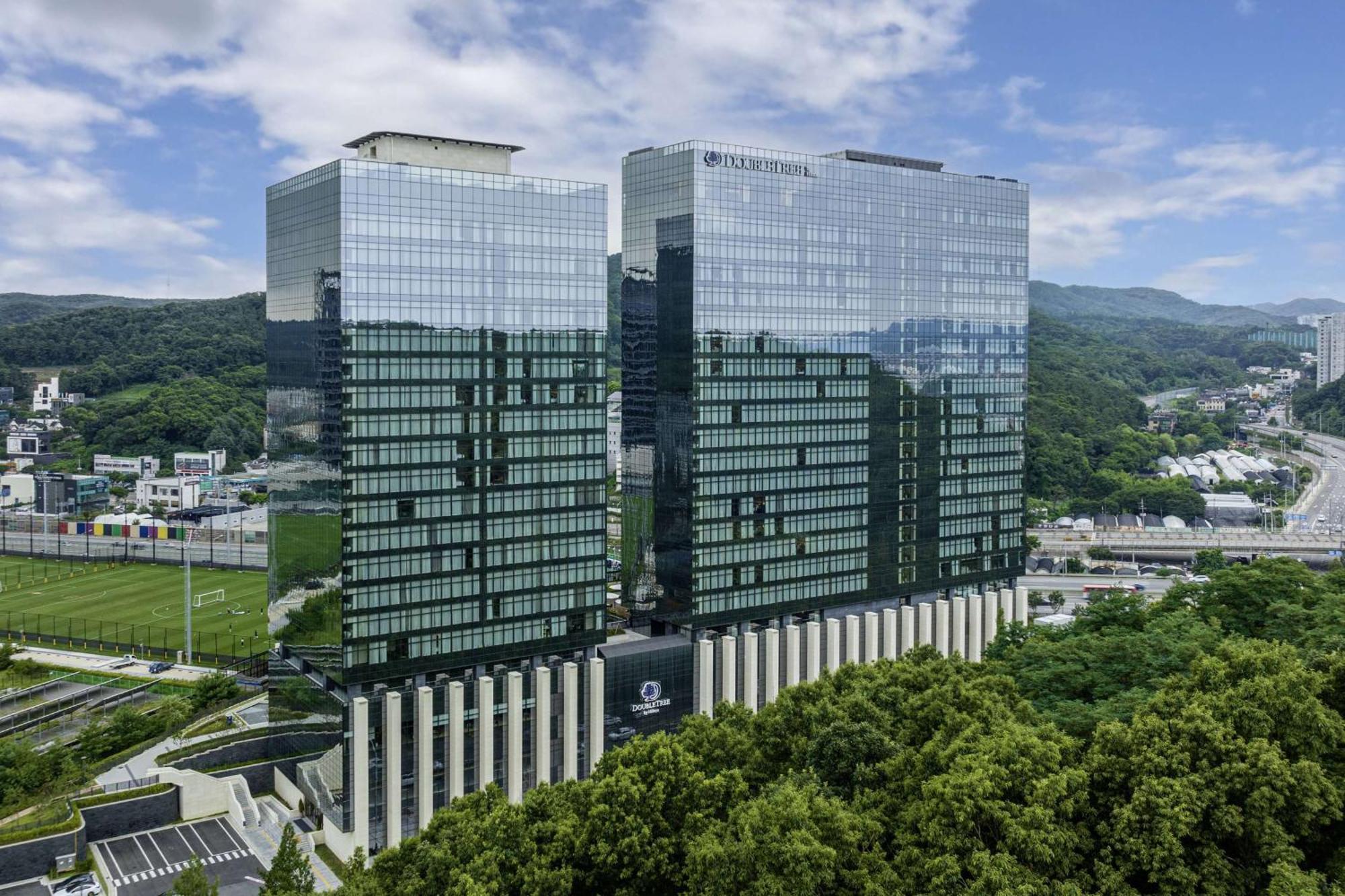 Doubletree By Hilton Seoul Pangyo Hotel Seongnam Bagian luar foto